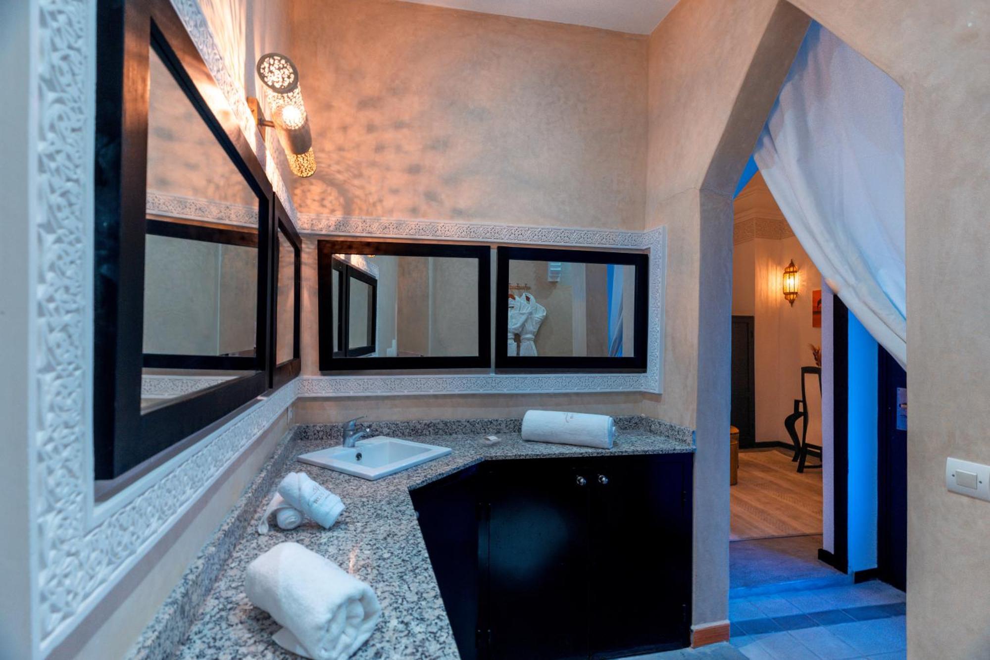 Riad L'Ecole Маракеш Екстериор снимка